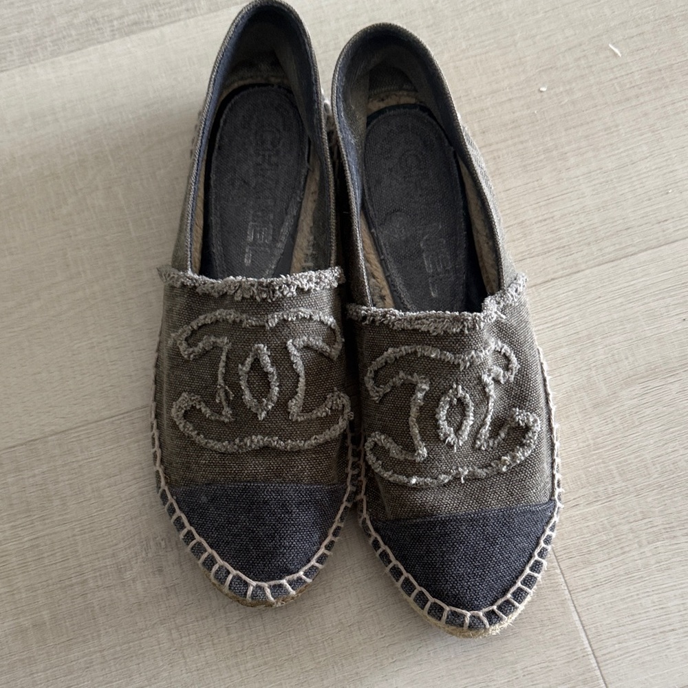 CHANEL Black and Brown Espadrilles